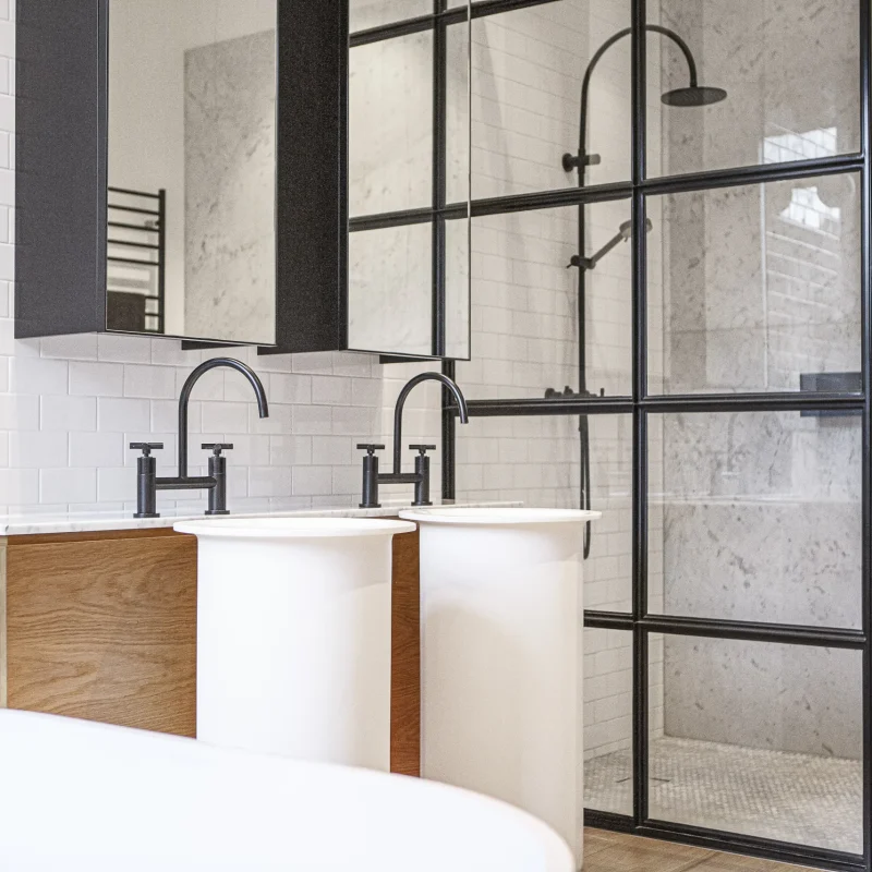 bathroom-2023-11-27-05-18-13-utc